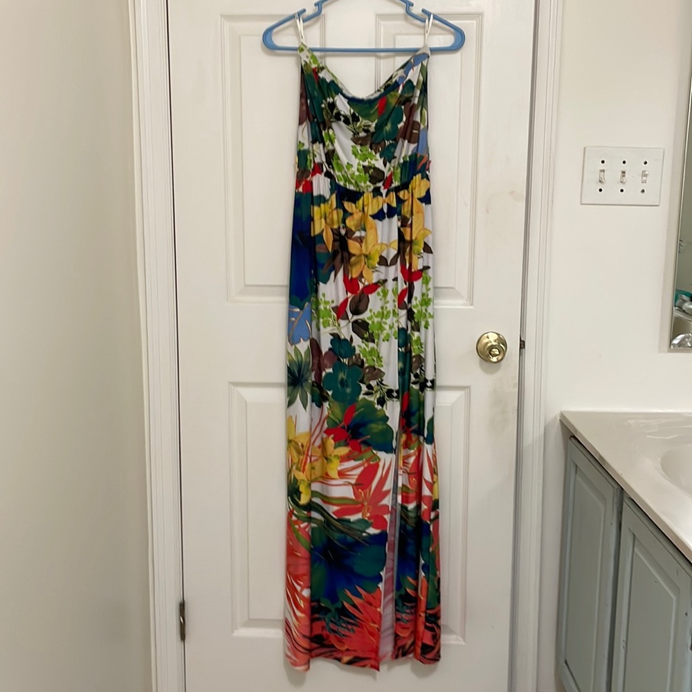 Floral Maxi Dress. Forever21